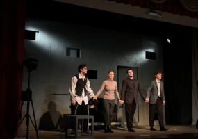 Состоялись первые гастроли спектакля «Шинель» в Новосибирскую область